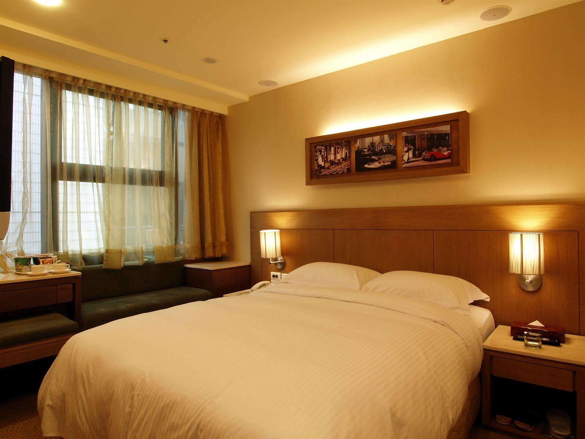 טאיפיי 東鑫商務旅館eastern Star Hotel מראה חיצוני תמונה